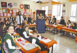 Binlerce çocuğun katıldığı etkinliklerde çocuklar hep güldü