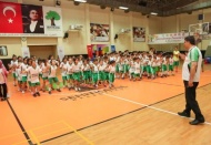 Binlerce sporcu öğrenci, sağlıklı bir yaşama başlangıç yapıyor