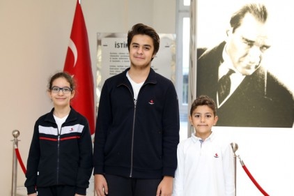 Bir birincilik ve iki üçüncülük kupası kazandılar