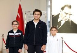 Bir birincilik ve iki üçüncülük kupası kazandılar