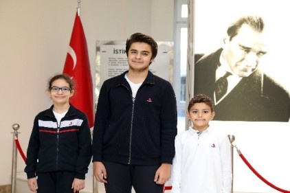 Bir birincilik ve iki üçüncülük kupası kazandılar