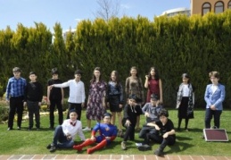 “Bir Dolap Komedyası" oyunu sahnelenecek