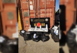 Bir evde 2 bin 750 paket kaçak sigara ele geçirildi