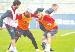 Bir günlük iznin ardından antrenman başladı