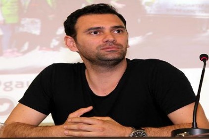 Bir insanın çiğnediği sakızı bile yere atmaması aslında büyük bir duyarlılık