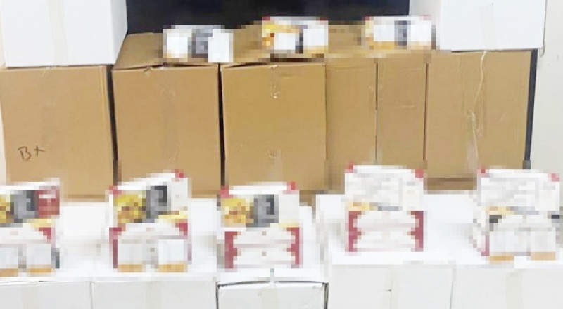 Bir iş yeri ve depoda 171 bin kaçak makaron ele geçirildi