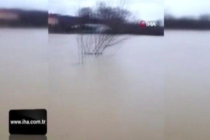 Bir mahalle sular altında kaldı
