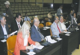 Bir oturumda 50 madde geçti