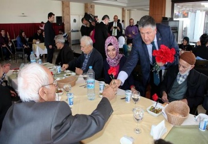 Bir toplum, yaşlılarına, çocuklarına ve kadınlara verdiği değerlerle ölçülür’
