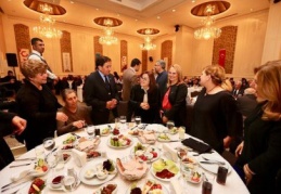 “Bir Yastıkta Kırk Yıl” projesi kapsamında 75 çifte yemek verildi