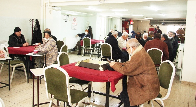 Bir yıl ödemesiz, faizsiz can suyu kredisi talep ediyor ve istiyoruz