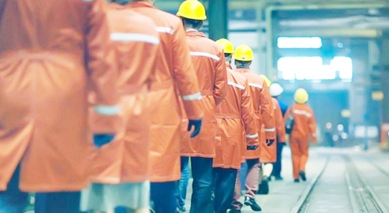 Bir yılda istihdam 2.4 milyon daraldı, sigortalı çalışan sayısı azaldı