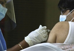 Birleşik Arap Emirlikleri, nüfusa oranla en fazla doz aşı yapılan ülke