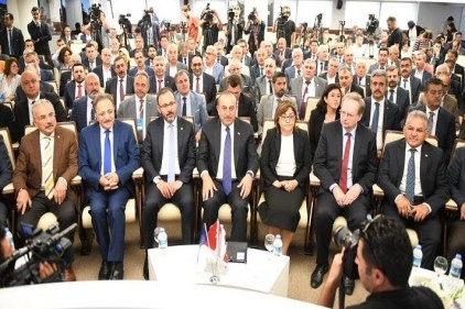 &#8220;Birlikte yaşamalı, zorluklar karşısında birlikte yürümeliyiz&#8221;