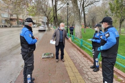 "Biz sizin için dışarıdayız siz de herkes için evde kalın"