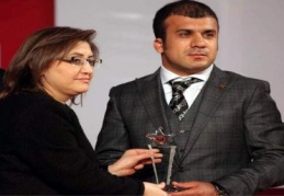 Bizce de ödül aldı