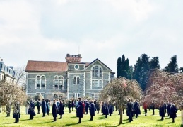 "Bizim bu ülkeye, bu halka borcumuz var"