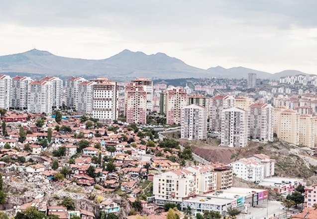 Bloomberg: Faiz indirimleri ihracatçılar ve inşaatçıları daha zengin, yoksulları daha yoksul yapıyor