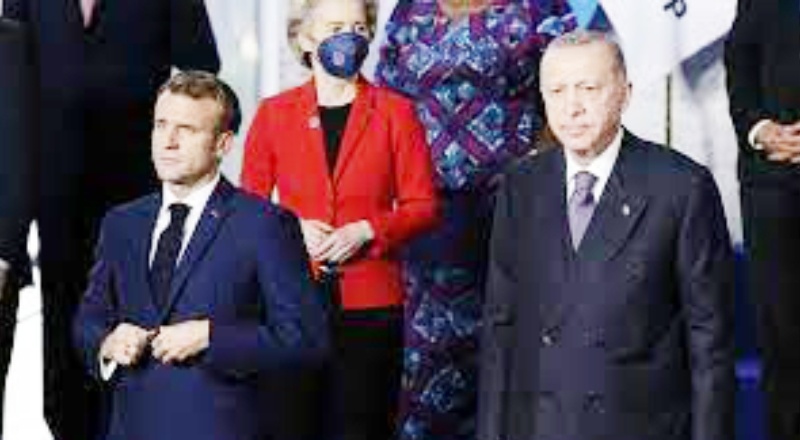 Bloomberg’den çarpıcı analiz: Erdoğan ve Macron 'mercek altında'
