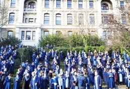 Boğaziçi Üniversitesi’nin öğretim üyelerinden bir kez daha protesto