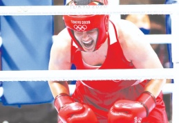 Boksta Busenaz Sürmeneli, finale yükseldi