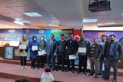 Bölge sorumlusu kuaförlere teşekkür belgesi verildi
