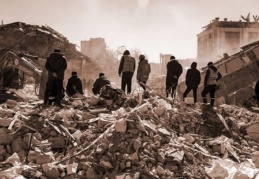 Bölgede inceleme yapan Prof. Dr. Akyüz: 'Belki o sabah 3 deprem oldu'