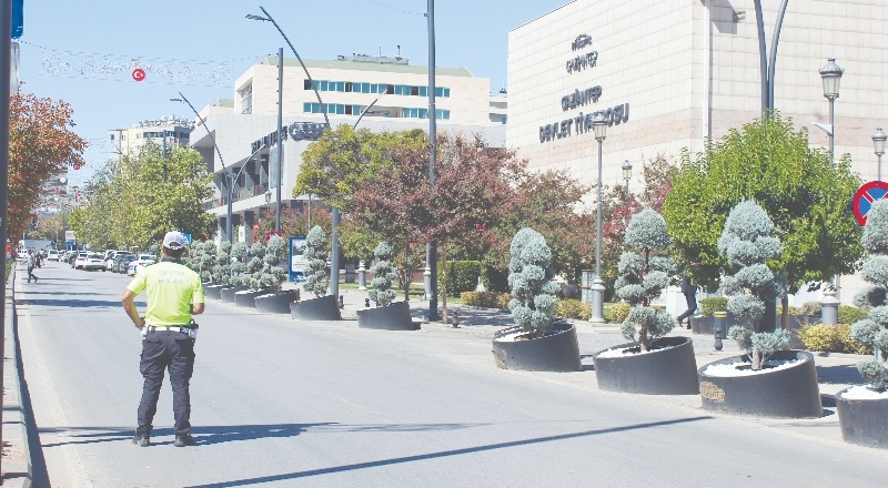 Bomba sanılan çanta boş çıktı