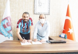 Bordo-mavili ekip, Cemre Atmaca ile anlaşma sağladı