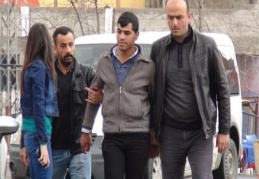Boşandığı eşini kucağındaki çocuğu ile öldüren şüpheli tutuklandı