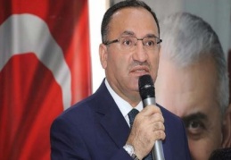 Bozdağ: Tek tip kıyafet bir aya yürürlükte 