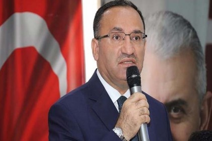 Bozdağ: Tek tip kıyafet bir aya yürürlükte 