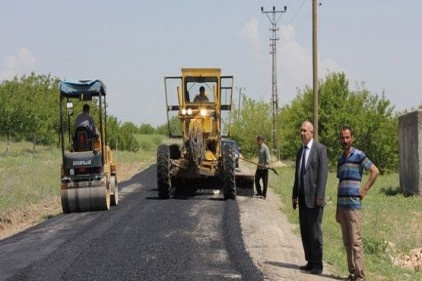 Bozulan köy yolları incelendi