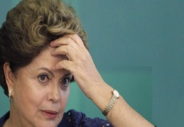 Brezilya Cumhurbaşkanı Rousseff görevinden uzaklaştırıldı