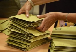 "Bu pazar seçim yapılsa sadece üç parti barajı geçiyor" 