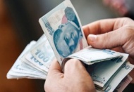 Bu süreçte en fazla sıkıntı çeken kesim küçük esnaf