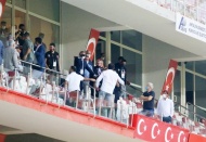 "Bu teknik direktör böyle devam ettiği sürece Türk futboluna ciddi zarar verecek"