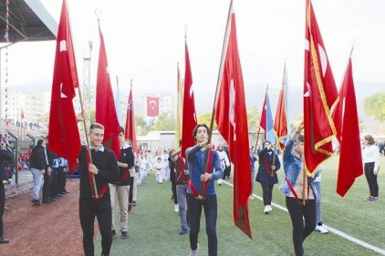 Bu ülke için saflarımızı daha da sıklaştırmamız gerekiyor