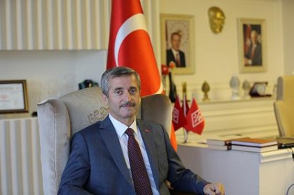 Bugünlerimizi gazilerimize ve şehitlerimize borçluyuz