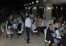 Bülbülzade Vakfından iftar yemeği