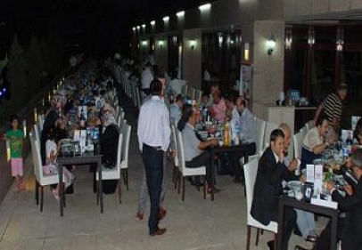 Bülbülzade Vakfından iftar yemeği