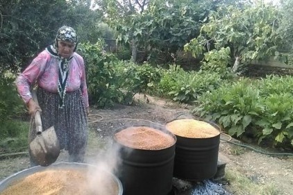 Bulgur kaynatma sezonu başladı 
