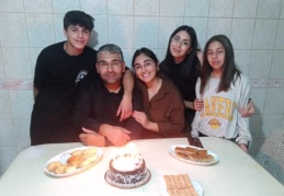 Bütün ailesini depremde kaybetti, tek umudu kayıp kızını bulmak