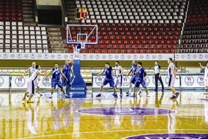 Büyük Erkekler Basketbol Ligindeki Şehitkamil Belediyespor finalde