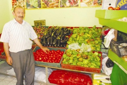 Büyük marketler sebze-meyve satmasın