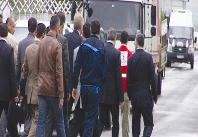Büyükelçi, çadır kentleri gezdi
