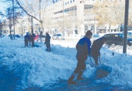 Büyükşehir, 161 araç ve 600 personelle yolları temizliyor