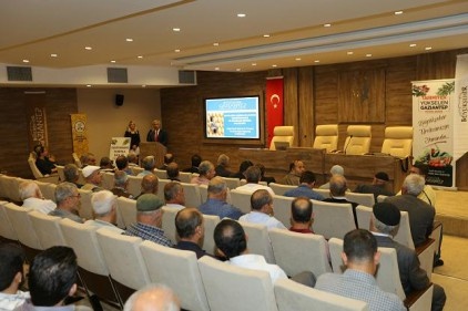 Büyükşehir, arı bitiyle mücadeleyi anlattı
