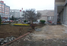 Büyükşehir Belediye binası tepeden tırnağa yenileniyor