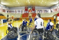 Büyükşehir Belediyesi Tekerlekli Sandalye Basketbol Takımı şampiyonlukta iddialı